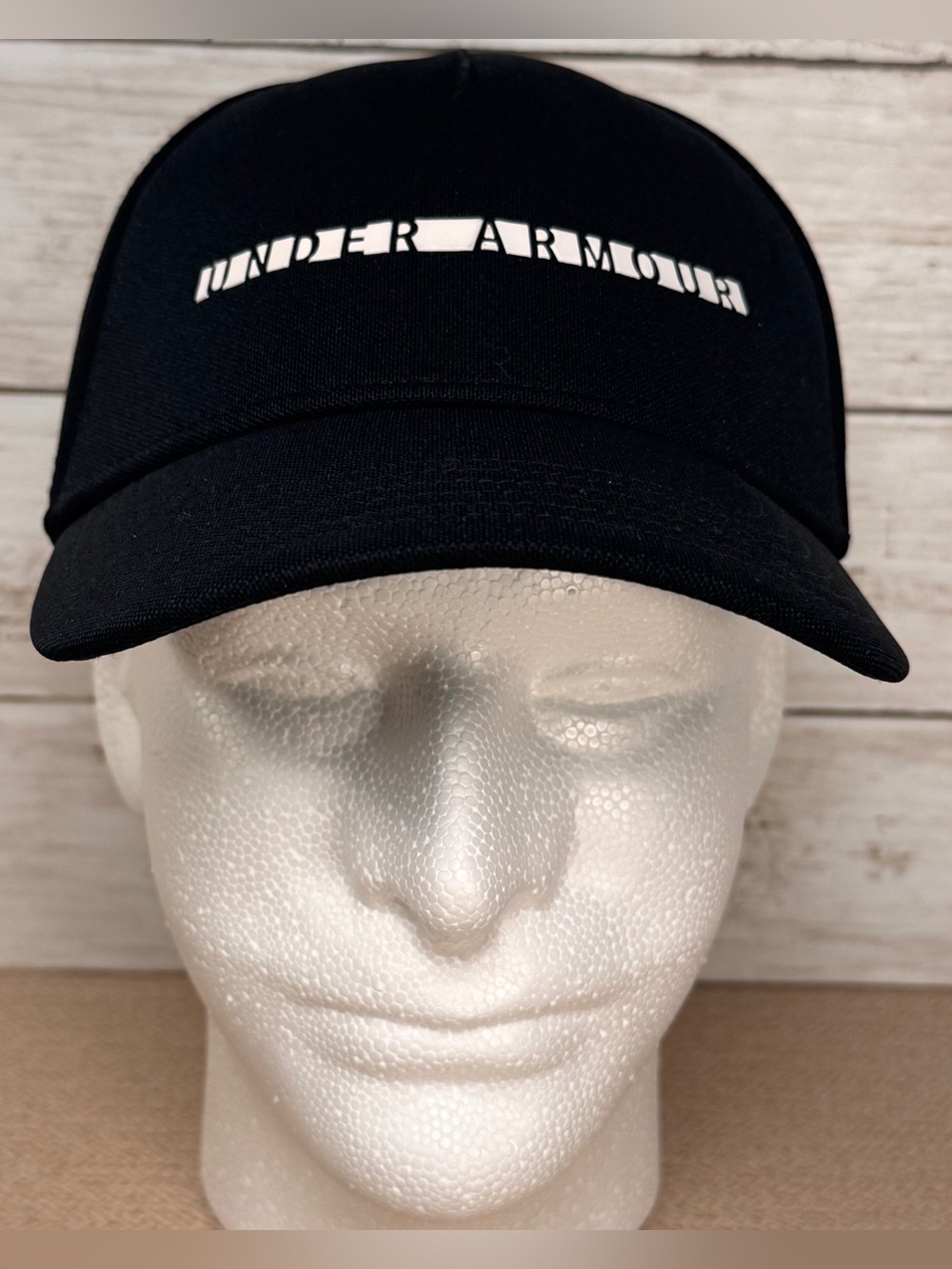 Under Armour Women’s Classic Fit Black White Baseball Cap